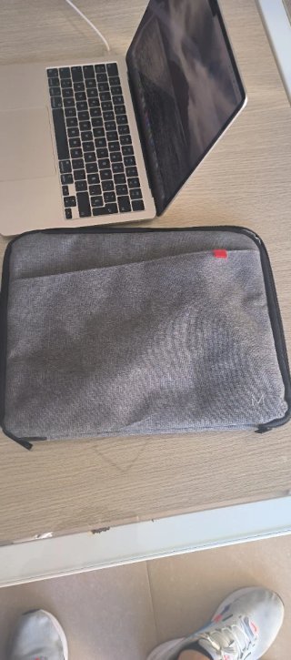 MacBook Air M2 13,6 2022