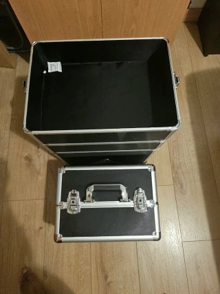 Maletín Organizador Maquillaje Negro y Plata