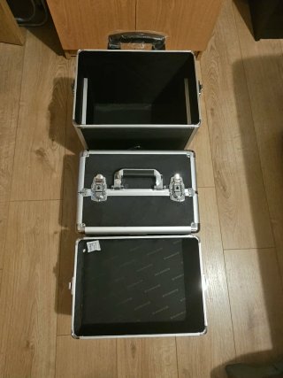Maletín Organizador Maquillaje Negro y Plata