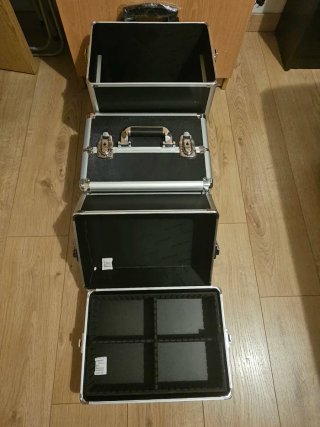Maletín Organizador Maquillaje Negro y Plata