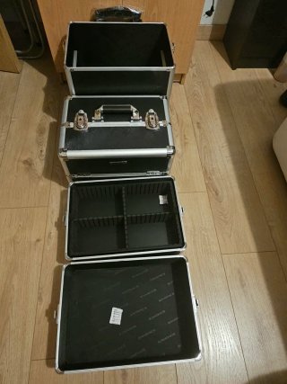 Maletín Organizador Maquillaje Negro y Plata