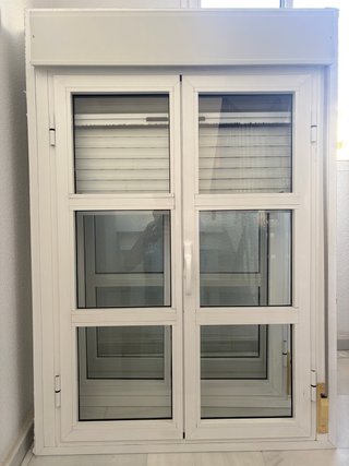 Ventanas de aluminio con persiana