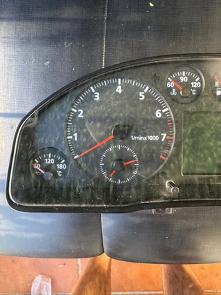 Cuadro instrumentos Audi A4 B5