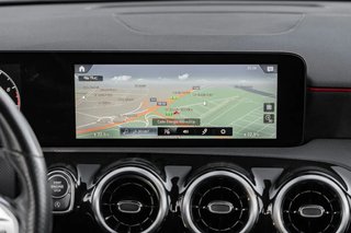 MERCEDES A 180 2023