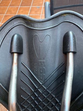 Sillín Essax Carbono