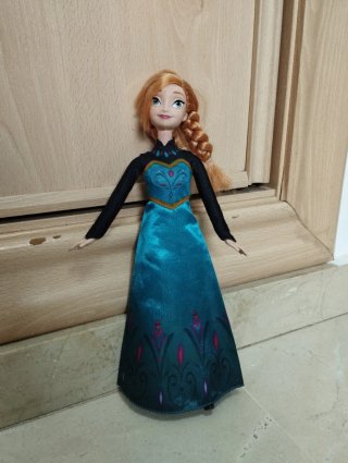 Muñeca Barbie Princesa Anna Frozen