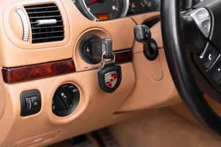 Porsche Cayenne S VAE00 2004