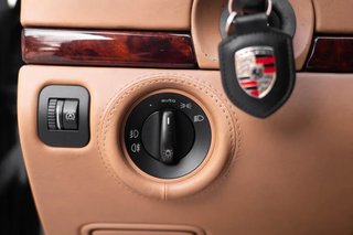 Porsche Cayenne S VAE00 2004