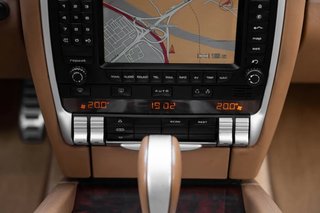 Porsche Cayenne S VAE00 2004