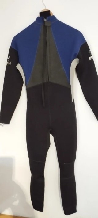Traje de neopreno ATOMIC SERIES