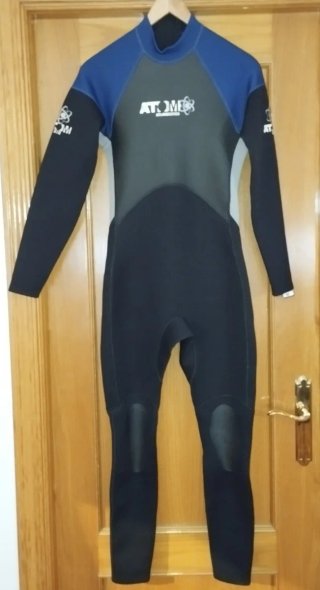 Traje de neopreno ATOMIC SERIES