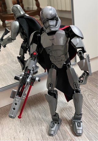 LEGO Star Wars 75118 - Capitán Phasma