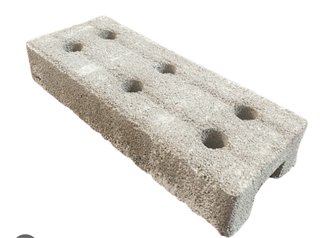 Piedras hormigón vallas obra