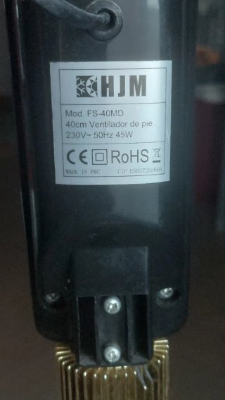 Ventilador de pie con mando a distancia