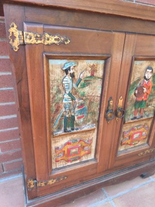 Mueble auxiliar madera tallada policromada