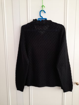 Chaqueta Denllo punto calado negra