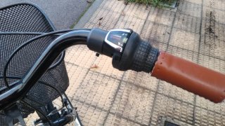 Bicicleta paseo mujer negra