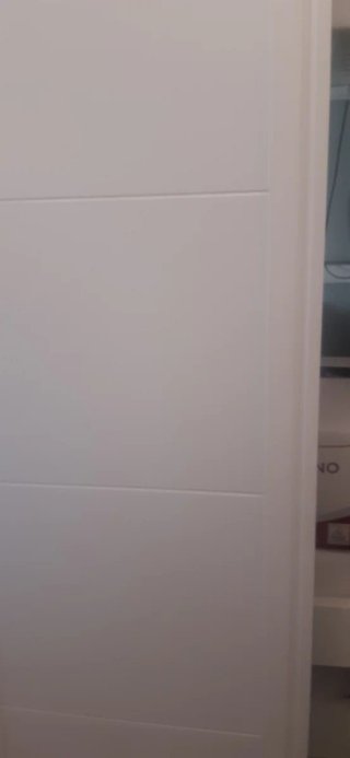 Puerta corredera armario blanca