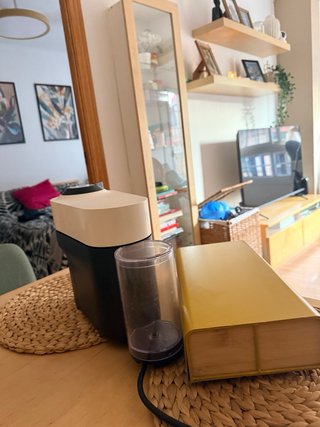 Cafetera Nespresso Vertuo Pop Blanca +guardacapsul