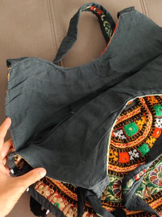 Bolso étnico bordado
