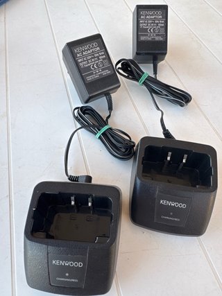 Base de carga Kenwood UBC-4 para Walkie