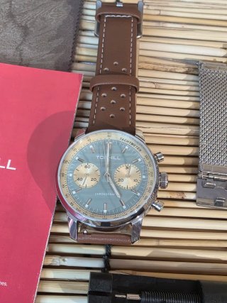 Reloj TOPHILL Vintage Racing Chronograph ST1901