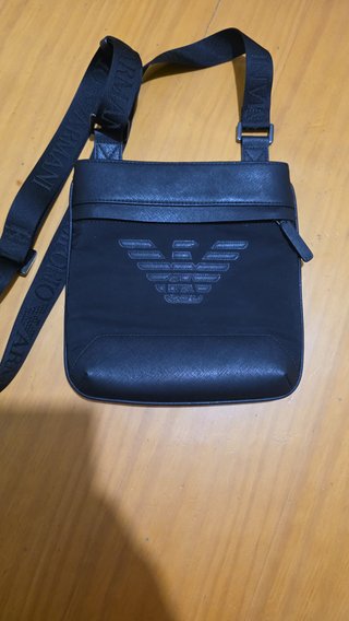 Bandolera Emporio Armani original negra – impecabl