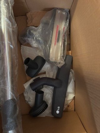 Aspirador LG 1800W HEPA  Sin bolsa