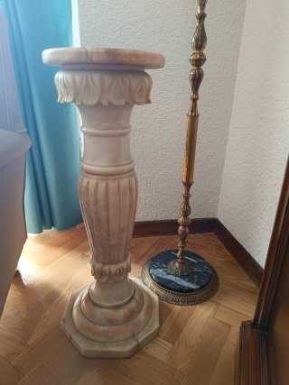 Columna/Pedestal Decorativo Mármol