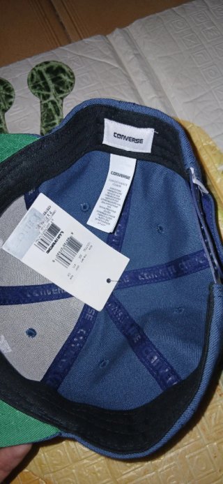 Gorra azul para hombres