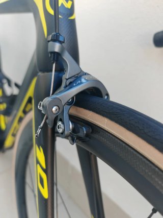 Mendiz F10 Infinit CarbonFACT  Shimano ultegra Di2