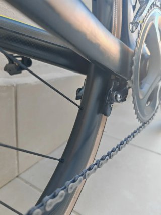 Mendiz F10 Infinit CarbonFACT  Shimano ultegra Di2