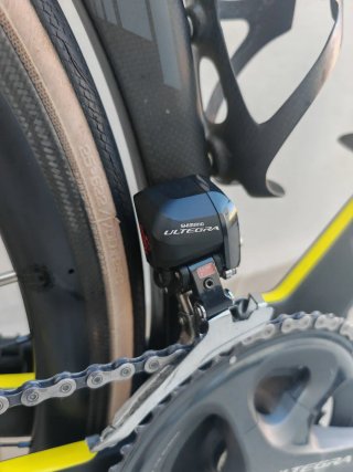 Mendiz F10 Infinit CarbonFACT  Shimano ultegra Di2