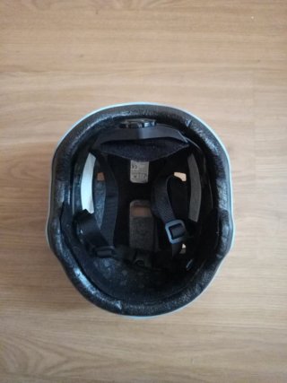 Casco infantil azul claro