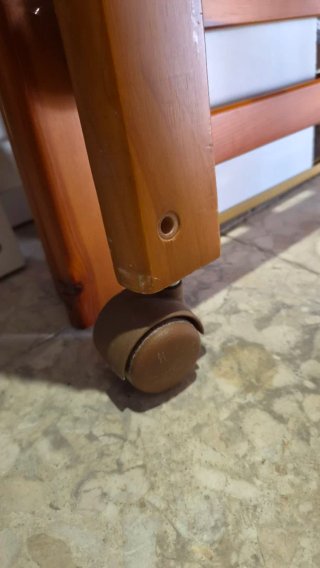 Cuna de madera para bebé