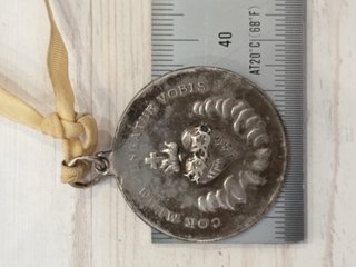 Antigua Medalla Religiosa de Plata Hijas de María