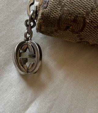 Carteira Gucci GG Canvas Zip Around