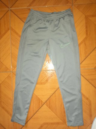Chándal Nike Negro y Gris