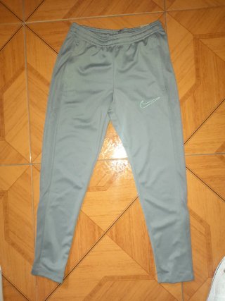 Chándal Nike Negro y Gris