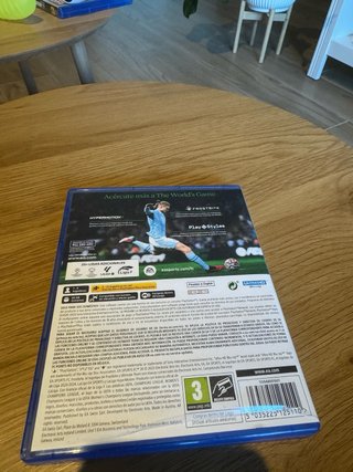 FC 24 PS5 EA Sports Videojuego Esta como nuevo .