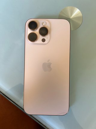iPhone 16 PRO MAX Arena, 1 año de uso.