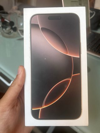 iPhone 16 PRO MAX Arena, 1 año de uso.