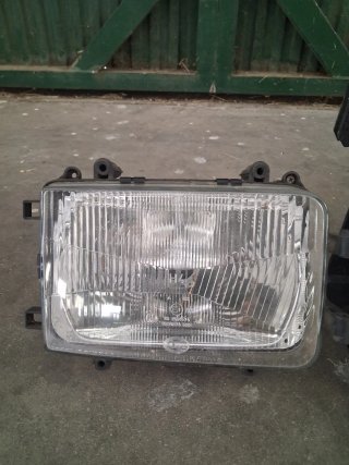 Soporte Rueda, Faro y Piloto Camión Iveco