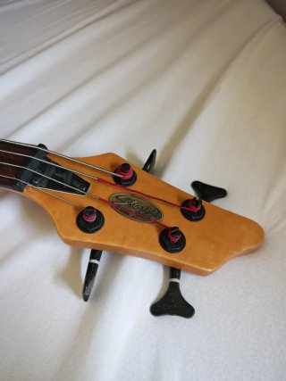 Bajo Eléctrico Stag Madera Natural