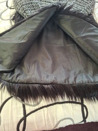 Elegante abrigo tweed y pelo