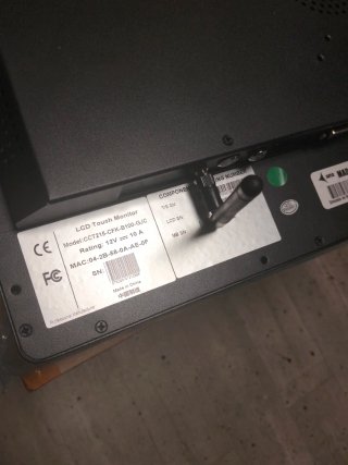 Monitor Táctil con Procesador Integrado