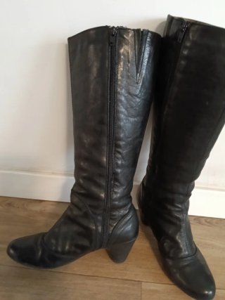 Botas de piel Yokono negras