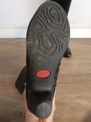 Botas de piel Yokono negras
