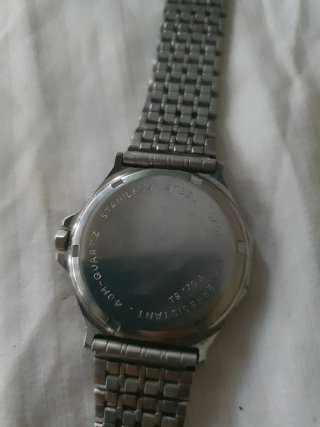 Reloj Yema Paris Cuarzo Dorado y Plateado