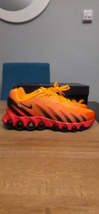 Nike Air Max Dn8 Talla 42 (26.5 cm)